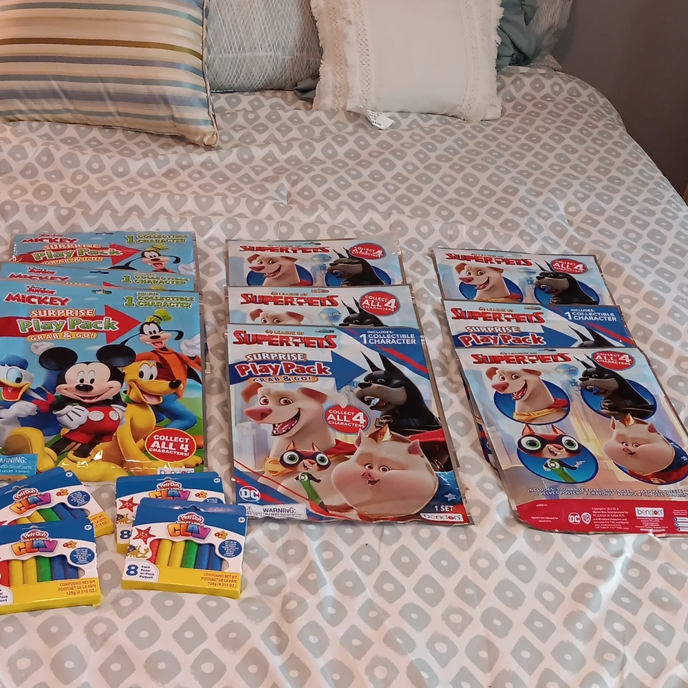 Kid's Party Pack. New With Tag. Disney and Super Pets. A Lot 14 Items